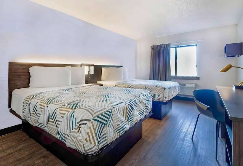 스탠다드 룸 더블 침대 2개, Motel 6milwaukee, Wi  Glendale