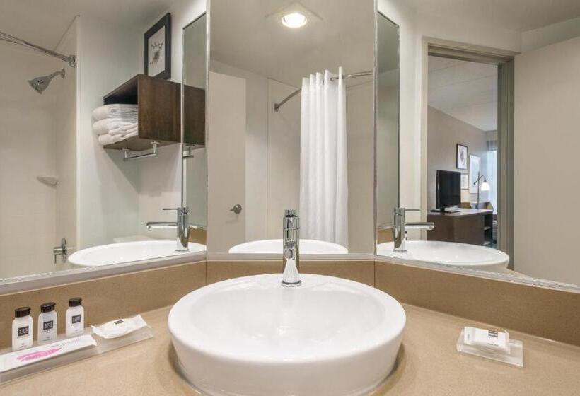 Люкс Deluxe Кровать Кинг, Country Inn & Suites By Radisson, La Crosse, Wi
