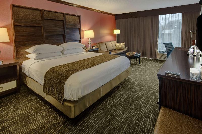 Стандартный Номер Кровать Кинг, Doubletree By Hilton Hotel Decatur Riverfront