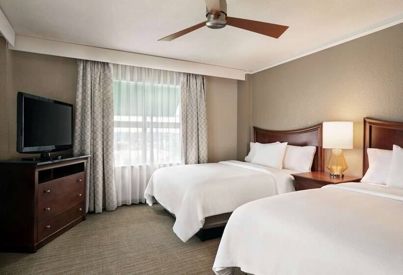 סוויטה, Embassy Suites By Hilton Brunswick