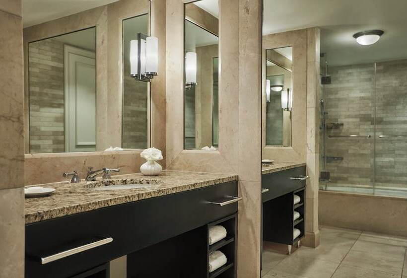 Suite met Kingsize Bed, Four Seasons  Chicago