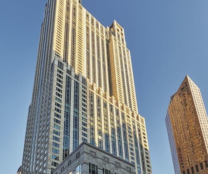 جناح لذوى الاحتياجات الخاصة, Four Seasons  Chicago