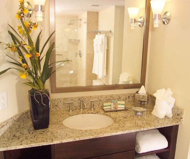 シティビュースイート, Galleryone Doubletree Hilton Gc Turtle Cove