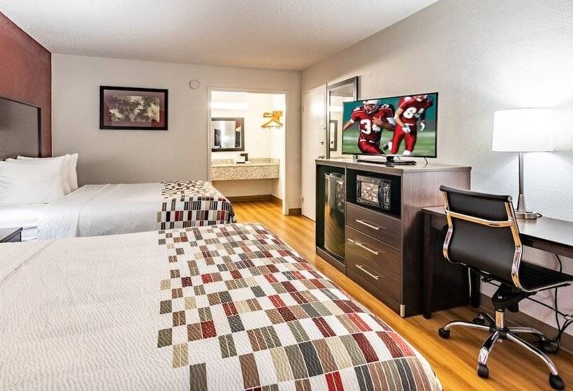 디럭스 룸, Red Roof Inn Forsyth