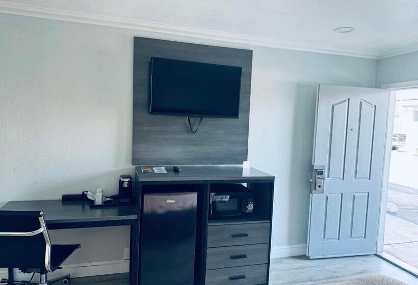 Номер Стандарт Адаптированный для Инвалидов, Surestay By Best Western Fresno Central