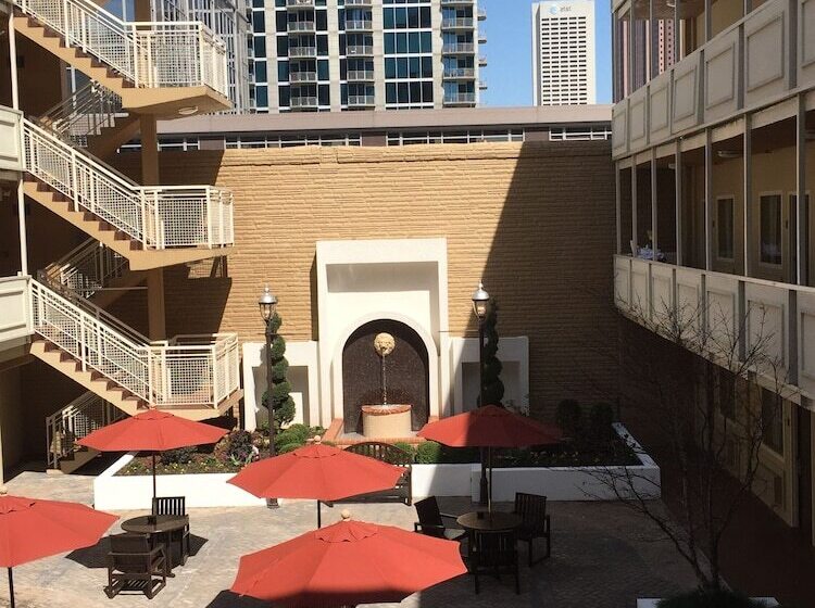 Quarto Estandar 2 Camas Casal, Inn At The Peachtrees, Ascend Hotel Collection