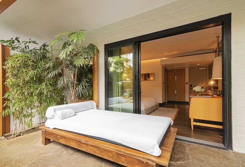Cabana, The Hollywood Roosevelt