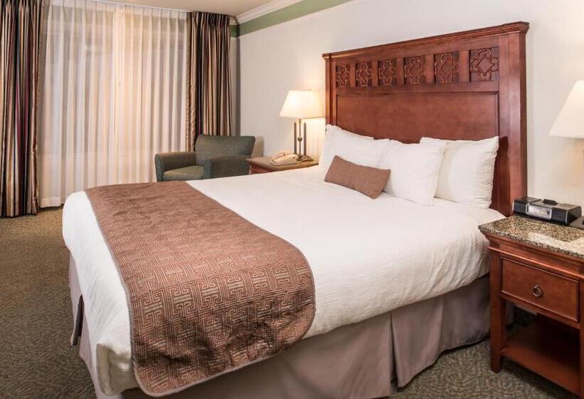 스탠다드 룸 킹사이즈 침대, Laurel Inn & Conference Center