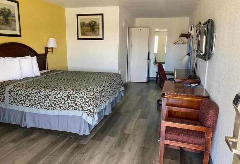 Номер Стандарт Кровать Кинг Адаптированный для Инвалидов, Days Inn By Wyndham Van Horn Tx