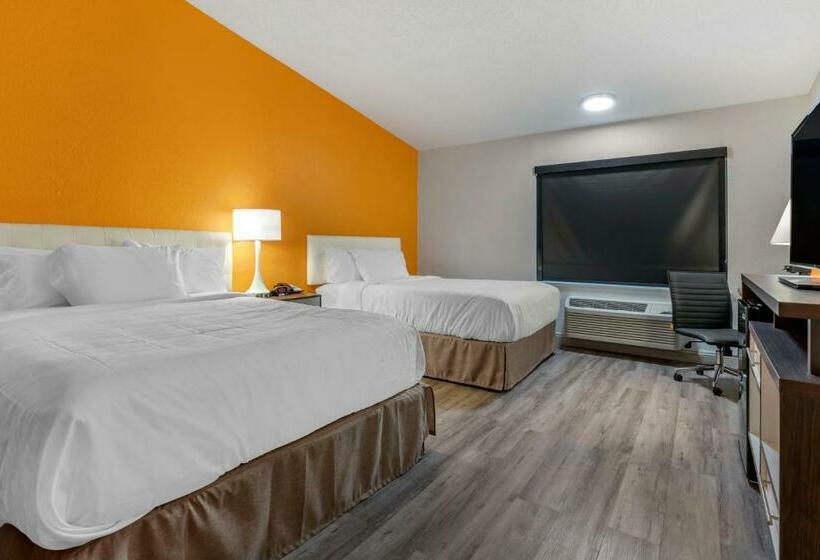 Номер Стандарт 2 Двуспальные Кровати, Clarion Pointe Fresno Near Yosemite