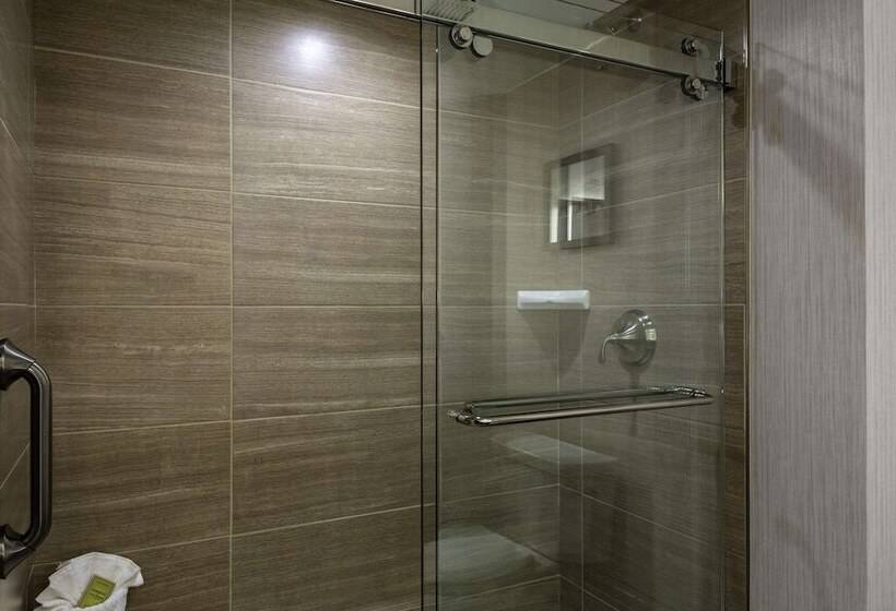 스탠다드 룸 더블 침대 2개, Doubletree By Hilton Burlington Vermont