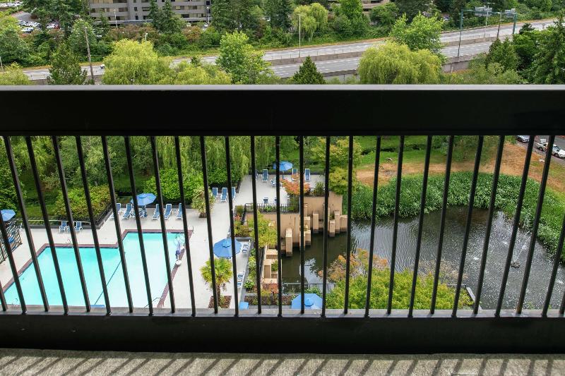 이그제큐티브 룸 킹사이즈 침대, Hilton Bellevue