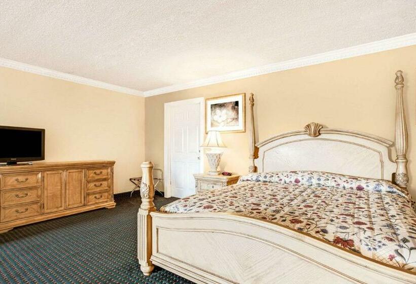 디럭스 스위트 킹 침대, Knights Inn Mount Laurel