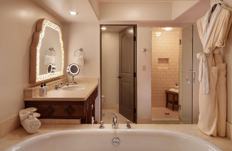 Люкс, Royal Palms Resort And Spa, Part Of Hyatt