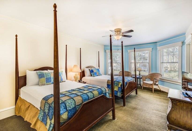 스위트, Lakeside Inn On Lake Dora