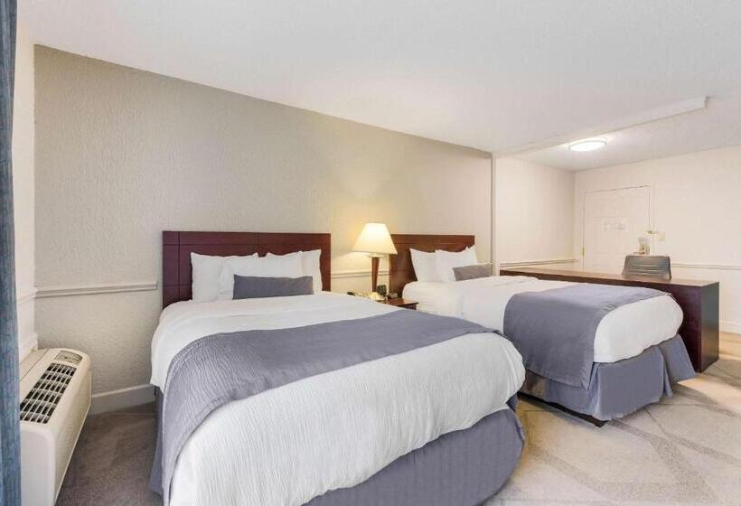 Номер Стандарт 2 Двуспальные Кровати, The Blu Hotel Blue Ash Cincinnati, Ascend Hotel Collection