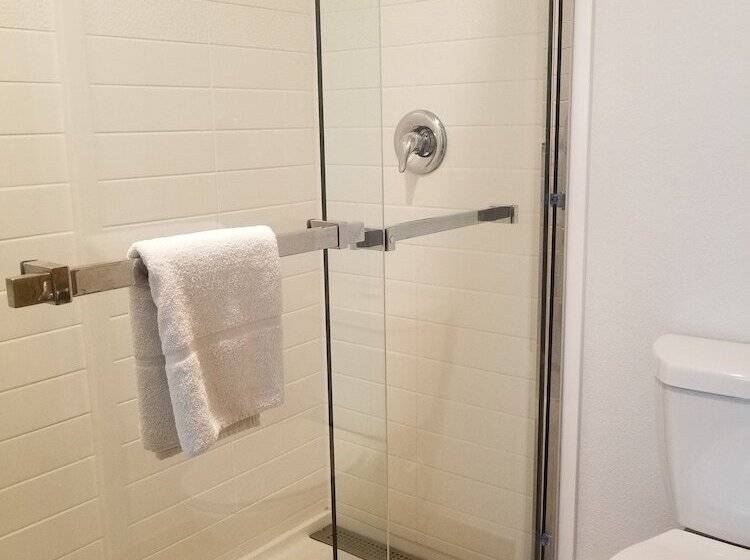 İki Çift Kişilik Yataklı Standart Oda, Thea Tacoma, Ascend Hotel Collection