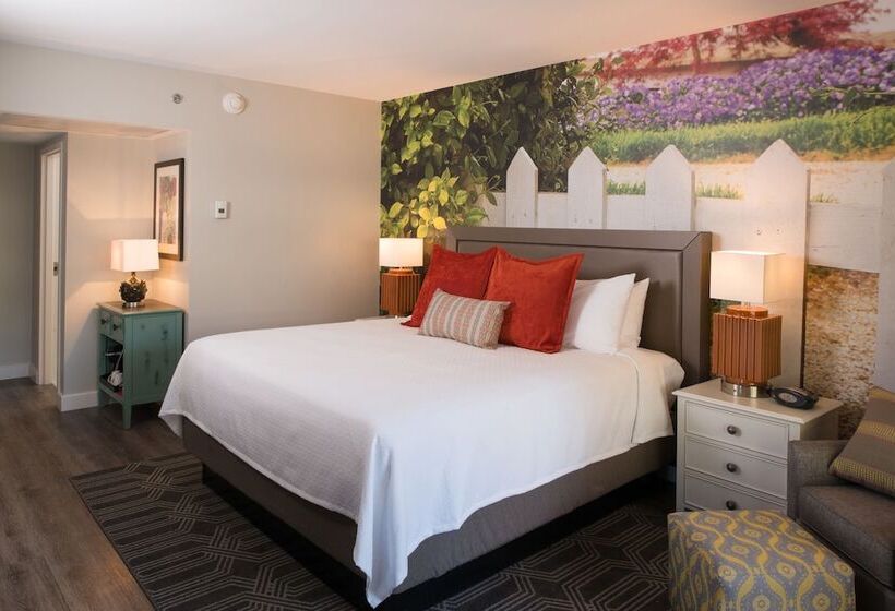 סוויטה נשיאותית, Indigo Atlanta Vinings, An Ihg