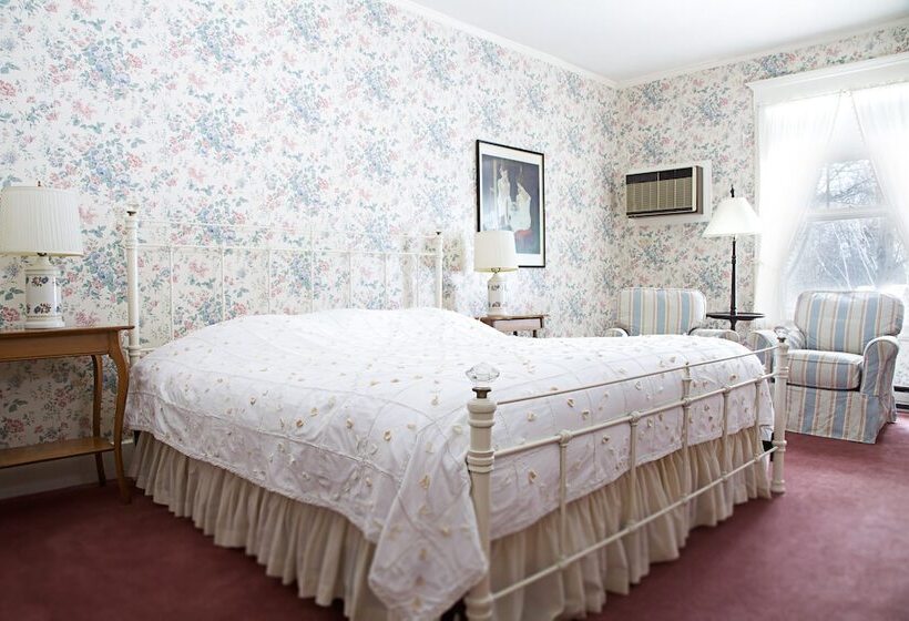 Номер Deluxe, The Red Lion Inn