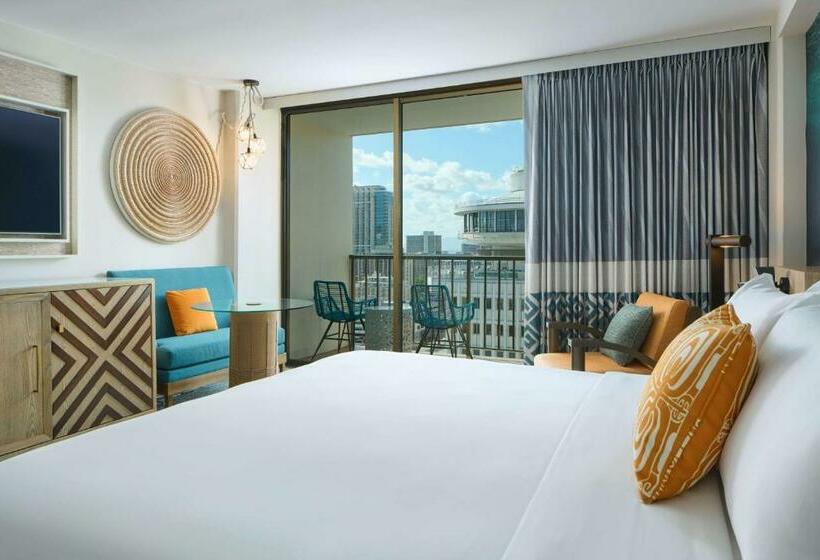 스탠다드 룸 킹사이즈 침대, Outrigger Waikiki Beachcomber