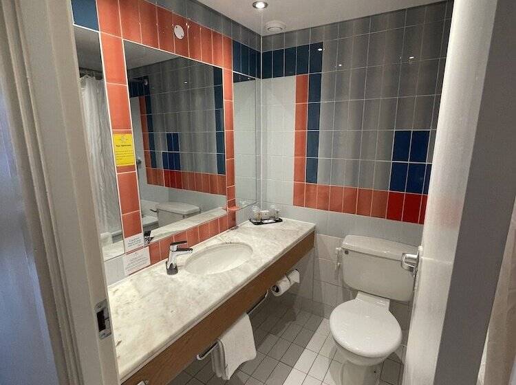 Номер Клуб, Copthorne Hotel Manchester Salford Quays