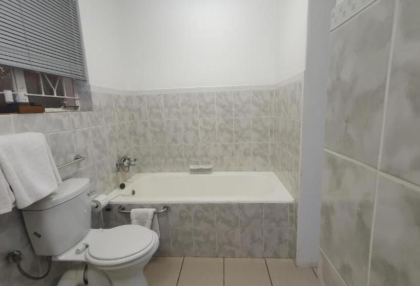 اتاق خانوادگی با چشم‌انداز کوه, Mountain View International By Bon Hotels