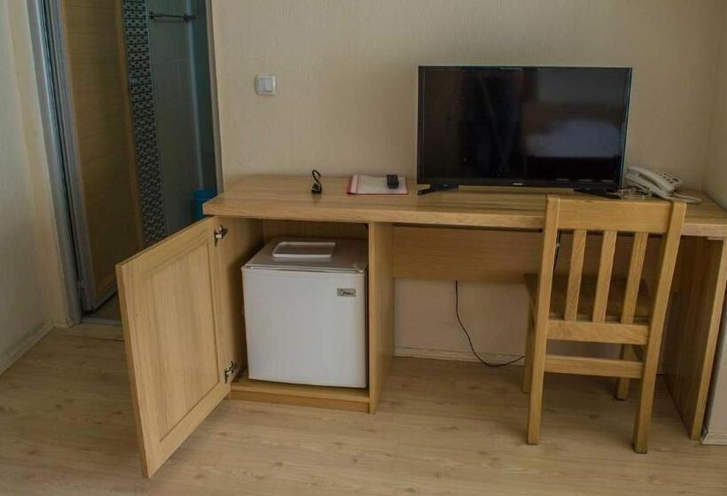 4 Bett Standardzimmer, Motel Predejane