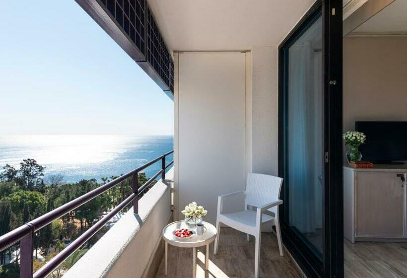 اتاق لوکس با چشم‌انداز دریا, Rixos Downtown Antalya, The Land of Legends Access