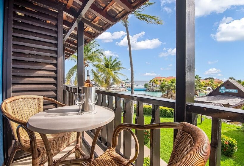 オーシャンビュースタンダードルーム, Lionsdive Beach Resort