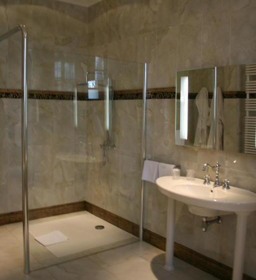 Номер Deluxe, Château De Bellefontaine   Teritoria