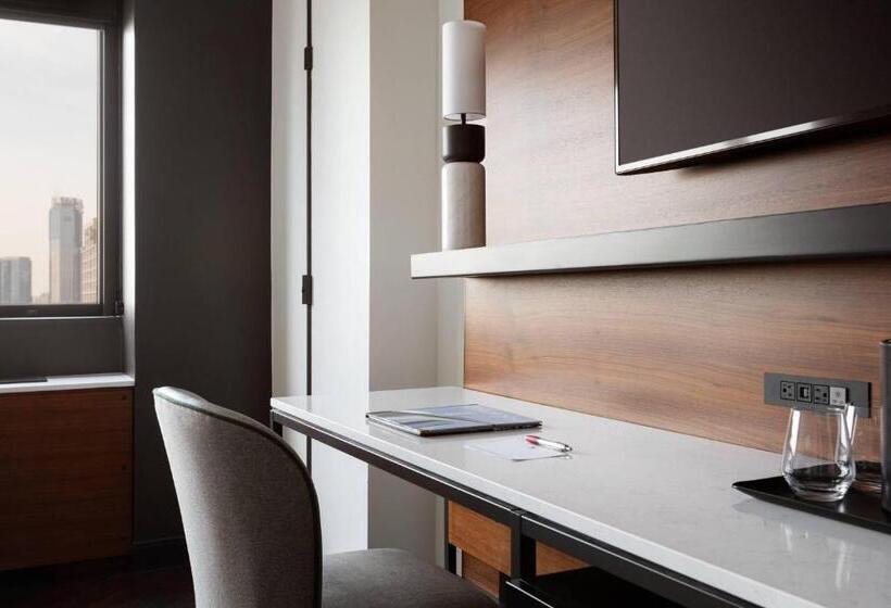 스탠다드 룸 킹사이즈 침대, New York Marriott Downtown