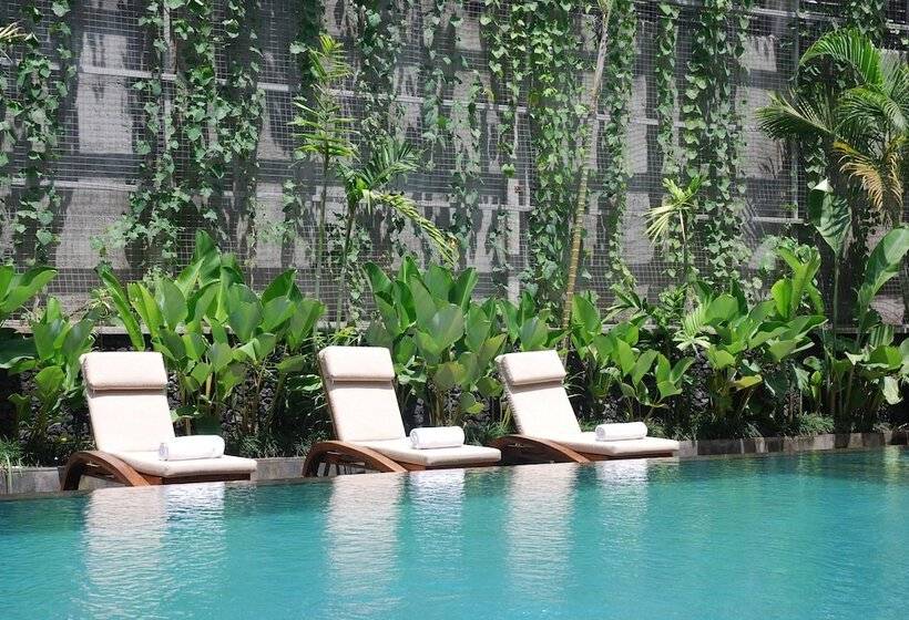 Полулюкс Вид на Бассейн, Ubud Village