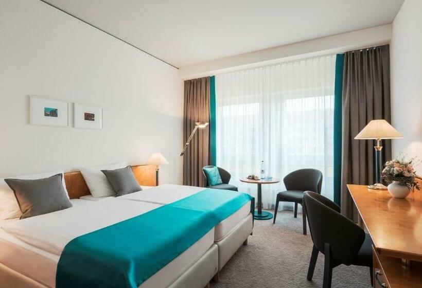 Номер Стандарт, Dorint Hotel Dresden