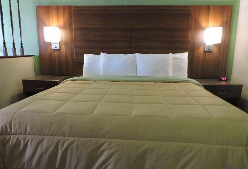 스위트, Days Inn By Wyndham Conoverhickory