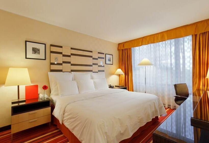 Апартаменты 1 Спальня, Azimut Hotel Olympic Moscow