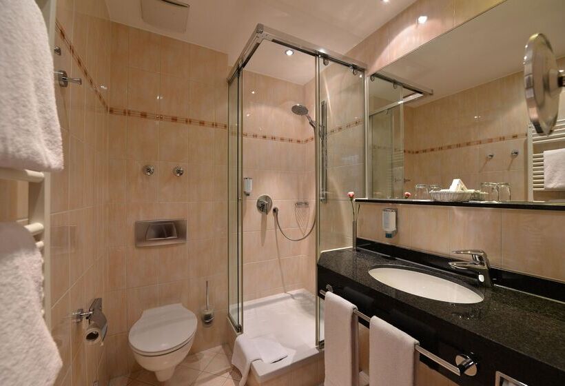 Люкс с Балконом, Best Western Plus Hotel Erb
