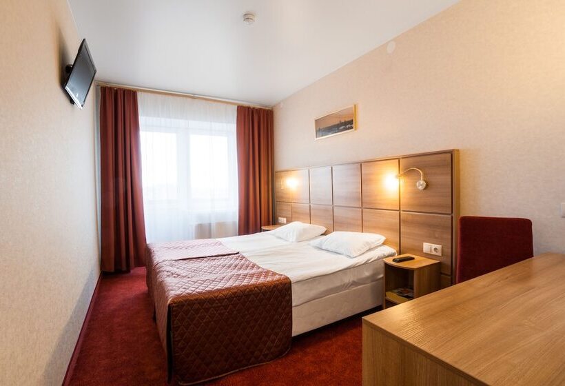 Quarto Estandar, Okhtinskaya