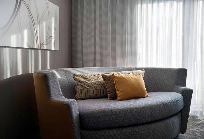 풀장 전망 디럭스 룸, Sonesta Select Los Angeles Torrance South Bay