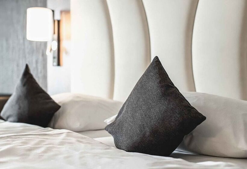 Полулюкс, Best Western Plaza Hotel Grevenbroich