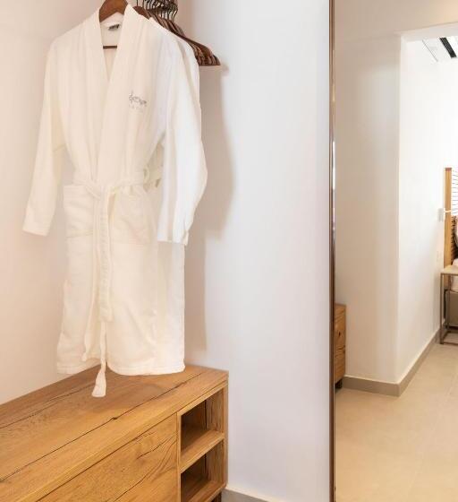 Полулюкс Повышенной Комфортности, Elena Hotel Mykonos