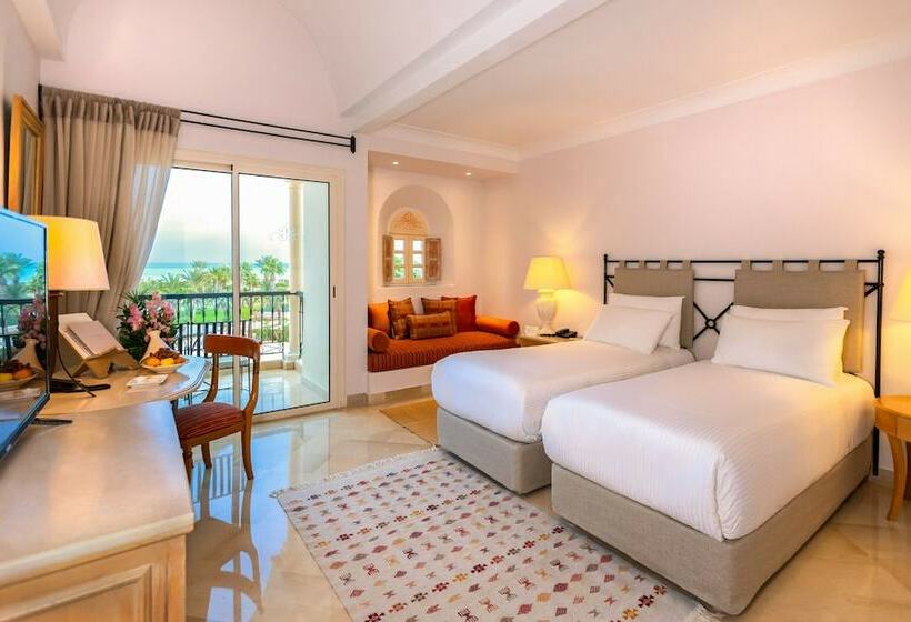 اتاق لوکس با چشم‌انداز دریا, The Residence Tunis