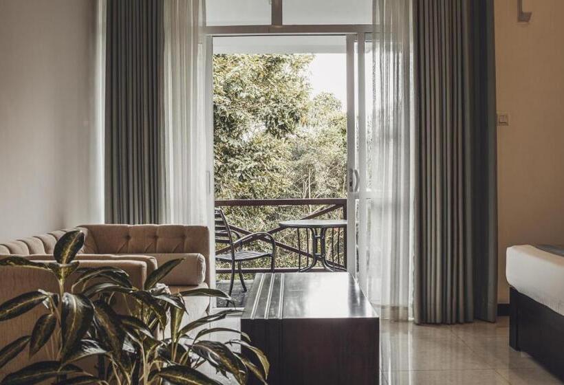 سوییت, Tree Of Life Nature Resort