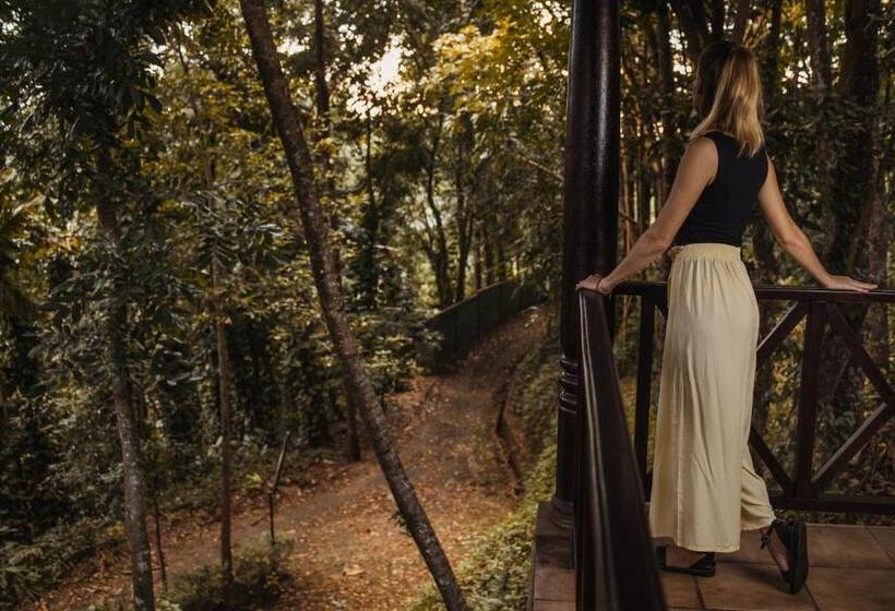 اتاق لوکس با بالکن, Tree Of Life Nature Resort