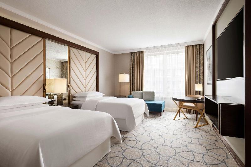 Номер Deluxe, Sheraton Grand Warsaw