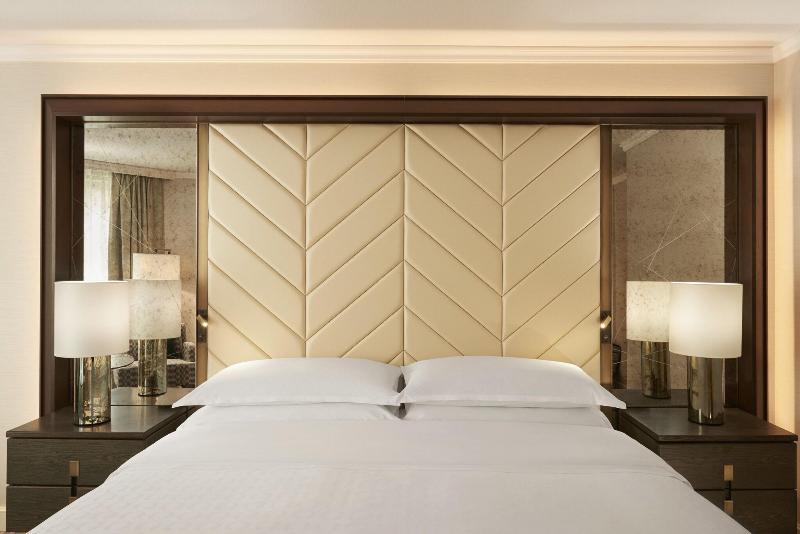 سوییت لوکس, Sheraton Grand Warsaw