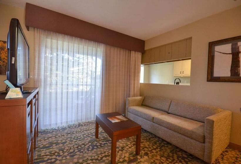 스위트 킹사이즈 침대, Best Western The Inn & Suites Pacific Grove