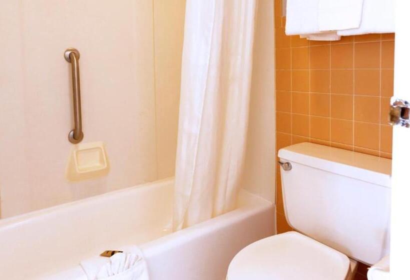 스탠다드 룸, Sunrise Inn Williamstown