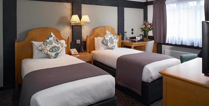 Номер Клуб, Copthorne Hotel London Gatwick