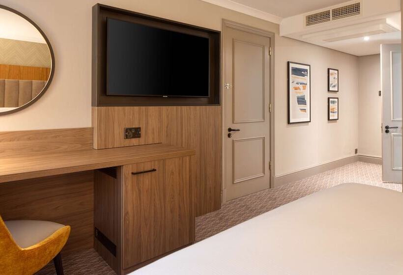家庭间, Doubletree By Hilton Southampton