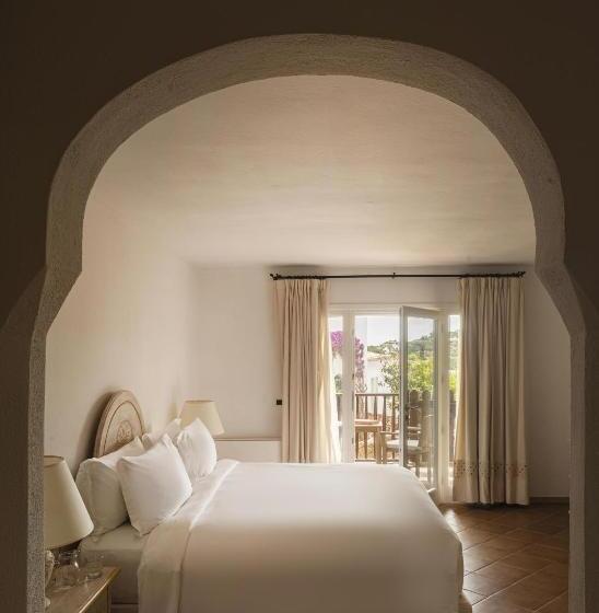 سوییت لوکس, Romazzino, A Belmond Hotel, Costa Smeralda